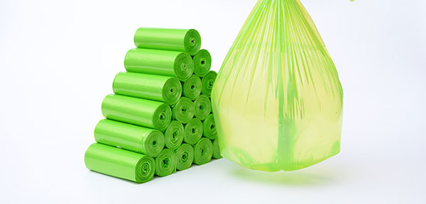 垃圾分類走進千家萬戶，生物降解垃（lā）圾袋推廣正（zhèng）當時